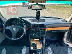 بی ئێم دەبڵیو سیریەس 5